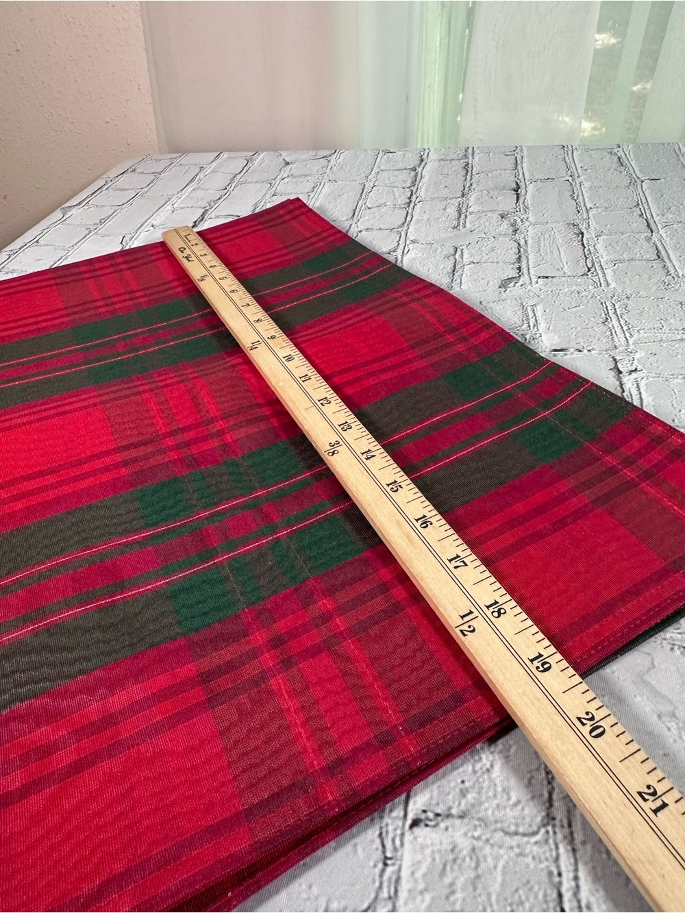 Red Green Christmas Holiday Traditional Tartan Plaid Table Placemats - Set of 4 - Picture 12 of 12
